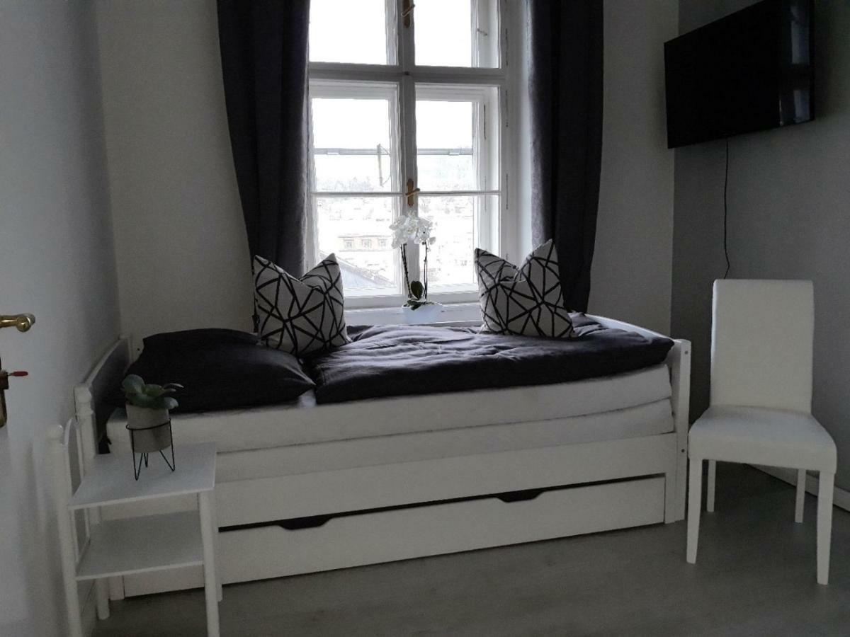 Seeblick Apartment/Zimmer Гмунден Екстер'єр фото